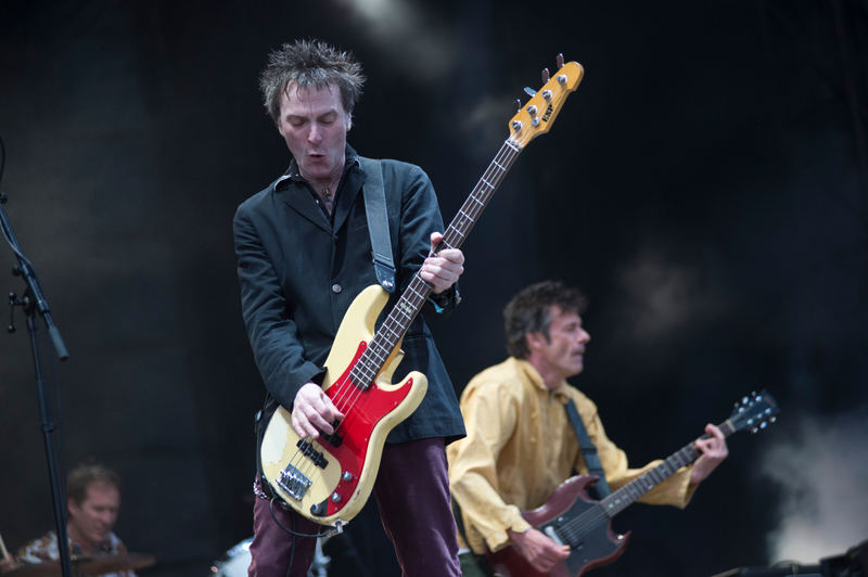 Tommy Stinson and Paul Westerberg onstage in Barcelona, 2015. (Photo: Jordi Vidal/Redferns/Getty Images)